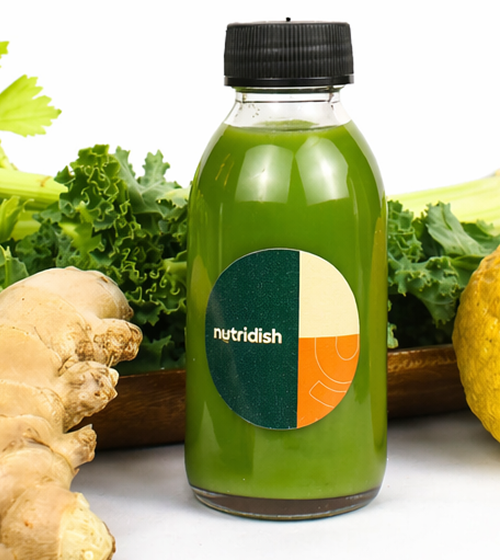 Freshly prepared juice in a glass